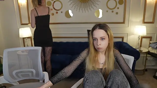 Snapshot of Luchi_Sun chatting on December 3, 2025, 11:20 am Luchi Sun online show from December 3, 2025, 11:20 am