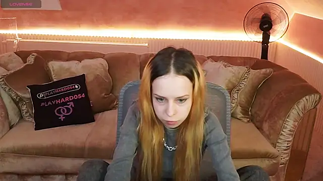 Snapshot of Luchi_Sun chatting on November 10, 2025, 11:04 am Luchi Sun online show from November 10, 2025, 11:04 am