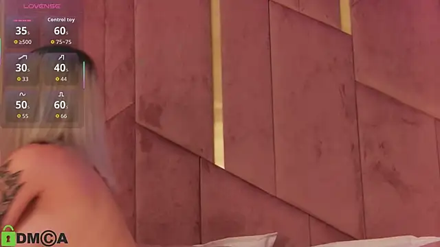 Snapshot of AriannaLure chatting on October 4, 2025, 6:31 pm AriannaLure online show from October 4, 2025, 6:31 pm