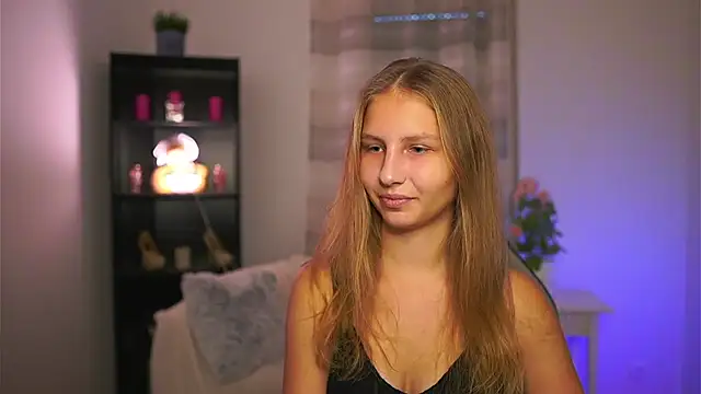 Snapshot of emmie_murray chatting on November 29, 2025, 2:17 pm emmie murray online show from November 29, 2025, 2:17 pm