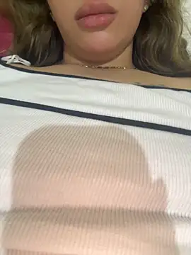 Snapshot of Laila-sexi chatting on October 27, 2025, 3:35 pm Laila-sexi online show from October 27, 2025, 3:35 pm