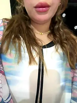 Snapshot of Laila-sexi chatting on October 23, 2025, 8:29 pm Laila-sexi online show from October 23, 2025, 8:29 pm