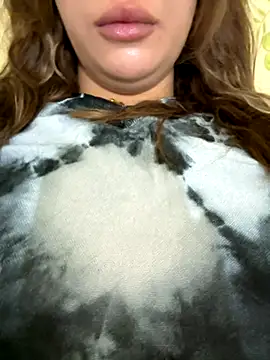 Snapshot of Laila-sexi chatting on October 7, 2025, 3:35 pm Laila-sexi online show from October 7, 2025, 3:35 pm