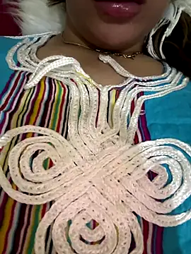 Snapshot of Laila-sexi chatting on October 25, 2025, 1:45 pm Laila-sexi online show from October 25, 2025, 1:45 pm