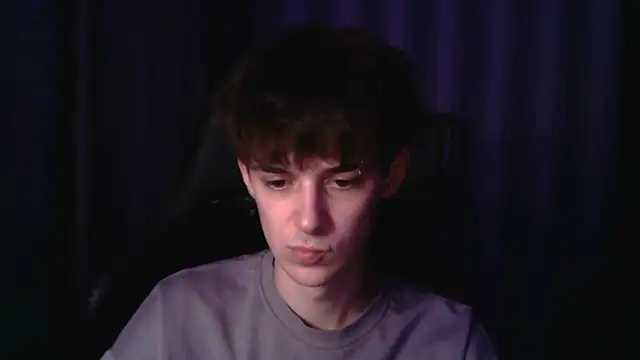 Hoot Dude  online show from December 2, 2025, 6:42 pm