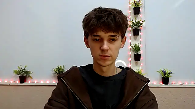 Hoot Dude  online show from November 20, 2025, 2:29 pm