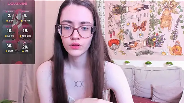 Snapshot of bellacatlovesmeat chatting on November 24, 2025, 9:26 pm bellacatlovesmeat online show from November 24, 2025, 9:26 pm