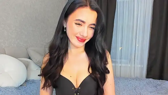 Snapshot of Milla_Moore chatting on October 18, 2025, 5:15 pm Milla Moore online show from October 18, 2025, 5:15 pm