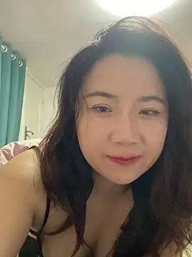 Snapshot of Momo-9988 chatting on October 27, 2025, 3:57 pm Momo-9988 online show from October 27, 2025, 3:57 pm