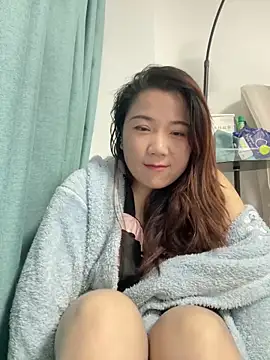 Snapshot of Momo-9988 chatting on November 22, 2025, 6:23 am Momo-9988 online show from November 22, 2025, 6:23 am