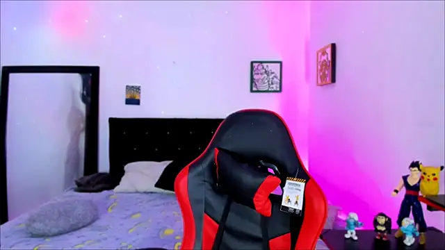 Snapshot of Adams_Collins chatting on September 30, 2025, 11:00 pm Adams Collins online show from September 30, 2025, 11:00 pm