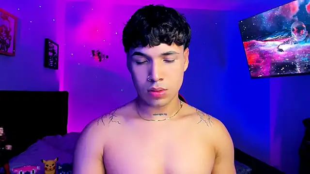 Snapshot of Adams_Collins chatting on December 3, 2025, 12:59 pm Adams Collins online show from December 3, 2025, 12:59 pm