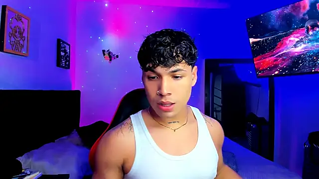 Snapshot of Adams_Collins chatting on November 26, 2025, 10:59 am Adams Collins online show from November 26, 2025, 10:59 am