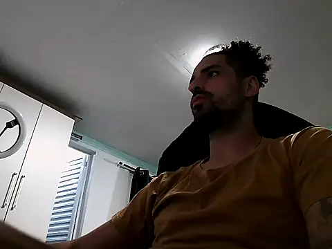 Snapshot of Yunero chatting on October 11, 2025, 2:12 am Yunero online show from October 11, 2025, 2:12 am