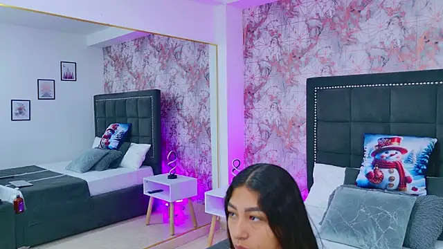 Snapshot of Aliss_Star chatting on November 21, 2025, 12:15 pm Aliss Star online show from November 21, 2025, 12:15 pm