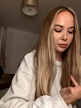 BarbieDolly x online show from November 9, 2025, 7:51 pm