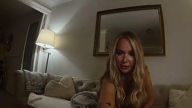 BarbieDolly x online show from September 28, 2025, 12:39 am