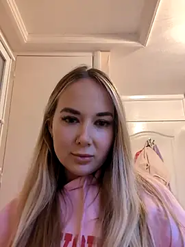 BarbieDolly x online show from October 26, 2025, 3:56 pm