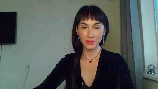 Snapshot of Zariveth chatting on October 12, 2025, 2:29 pm Zariveth online show from October 12, 2025, 2:29 pm