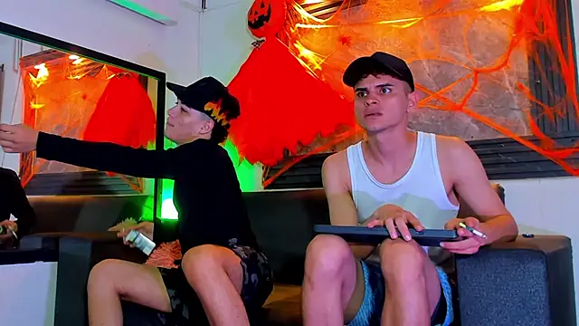 ALEX MILLER25 online show from October 27, 2025, 4:57 am