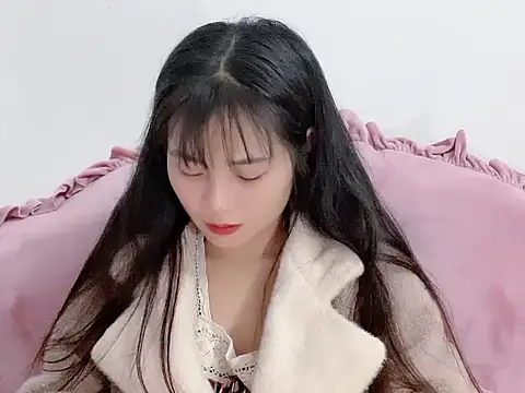 Snapshot of Lie_liee chatting on November 20, 2025, 9:25 pm Lie liee online show from November 20, 2025, 9:25 pm