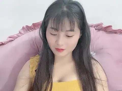 Snapshot of Lie_liee chatting on December 16, 2025, 2:10 pm Lie liee online show from December 16, 2025, 2:10 pm