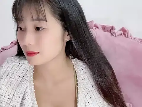 Snapshot of Lie_liee chatting on November 27, 2025, 12:27 pm Lie liee online show from November 27, 2025, 12:27 pm