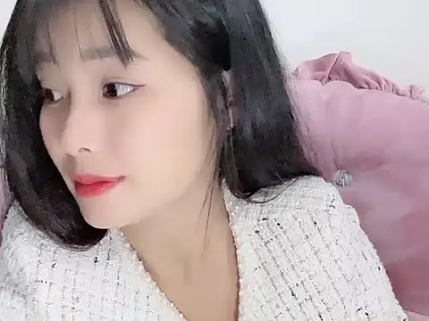 Snapshot of Lie_liee chatting on November 23, 2025, 1:10 pm Lie liee online show from November 23, 2025, 1:10 pm