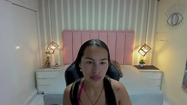 SAMANTHABENET online show from February 26, 2026, 7:14 pm