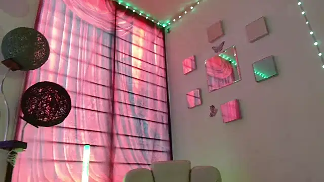 David Fox01 online show from December 5, 2025, 6:28 pm