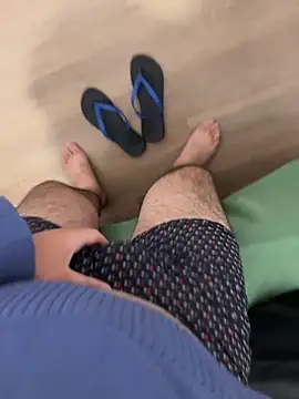 herinhos38 online show from September 30, 2025, 8:20 am