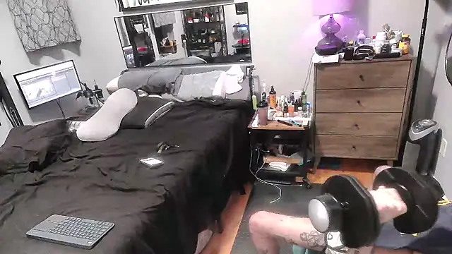 Snapshot of hungbot chatting on November 15, 2025, 4:05 am hungbot online show from November 15, 2025, 4:05 am