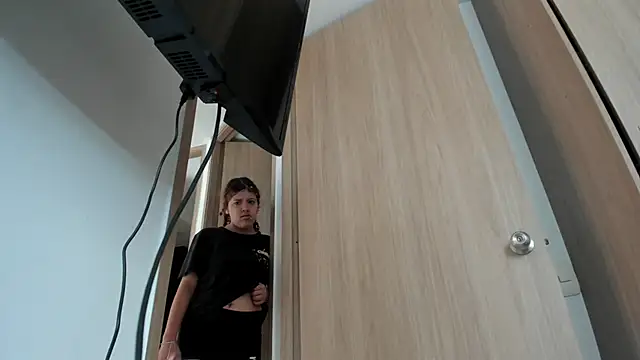 Snapshot of Tammysanz chatting on February 26, 2026, 12:27 pm Tammysanz online show from February 26, 2026, 12:27 pm