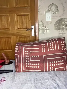 Bellabootie online show from April 13, 2026, 6:06 am