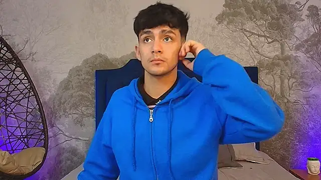 Snapshot of Axel_Draven chatting on October 28, 2025, 11:42 am Axel Draven online show from October 28, 2025, 11:42 am