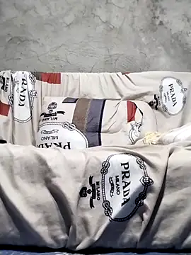 Snapshot of Ella_marie14 chatting on February 9, 2026, 6:22 am Ella marie14 online show from February 9, 2026, 6:22 am