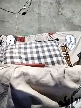 Snapshot of Ella_marie14 chatting on January 15, 2026, 10:35 pm Ella marie14 online show from January 15, 2026, 10:35 pm