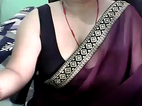BABITA KUMARII online show from May 23, 2026, 5:12 pm