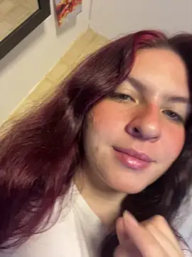 Snapshot of came_lia1 chatting on November 27, 2025, 2:12 am came lia1 online show from November 27, 2025, 2:12 am