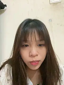 Snapshot of Hanaa07_ chatting on November 17, 2025, 12:36 am Hanaa07 online show from November 17, 2025, 12:36 am