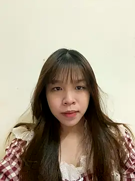 Snapshot of Hanaa07_ chatting on October 5, 2025, 12:23 am Hanaa07 online show from October 5, 2025, 12:23 am