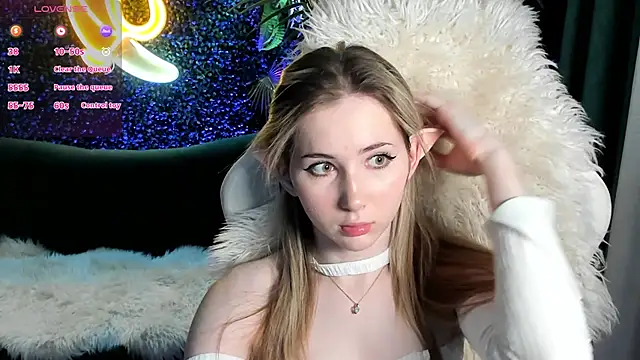 LiraKink online show from November 7, 2025, 4:28 am