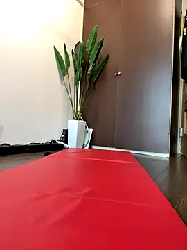 Snapshot of queen_slave1221 chatting on October 27, 2025, 2:12 am queen slave1221 online show from October 27, 2025, 2:12 am