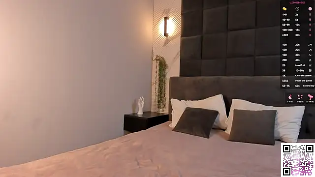 Snapshot of Michelle_Murray chatting on December 17, 2025, 10:59 pm Michelle Murray online show from December 17, 2025, 10:59 pm