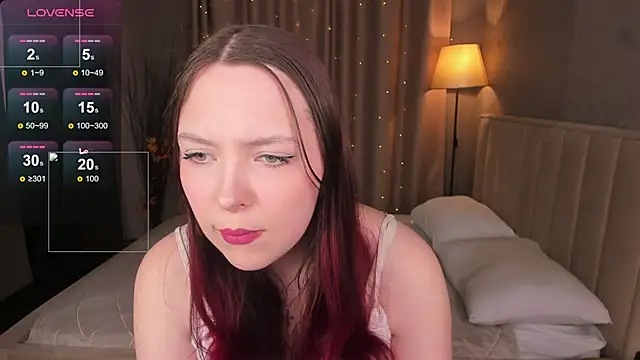 Monica  Queen online show from May 17, 2026, 5:29 am