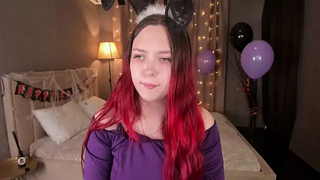 Monica  Queen online show from October 26, 2025, 5:30 am