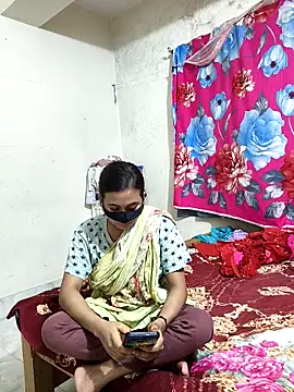 Snapshot of Love_Queen11 chatting on October 27, 2025, 4:41 pm Love Queen11 online show from October 27, 2025, 4:41 pm