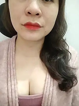 Girl Shy2000 online show from February 11, 2026, 3:39 am