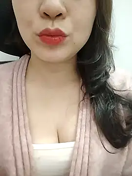 Girl Shy2000 online show from January 18, 2026, 2:09 pm