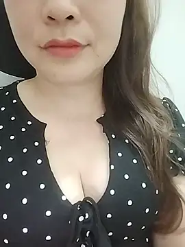 Girl Shy2000 online show from June 1, 2026, 1:00 pm